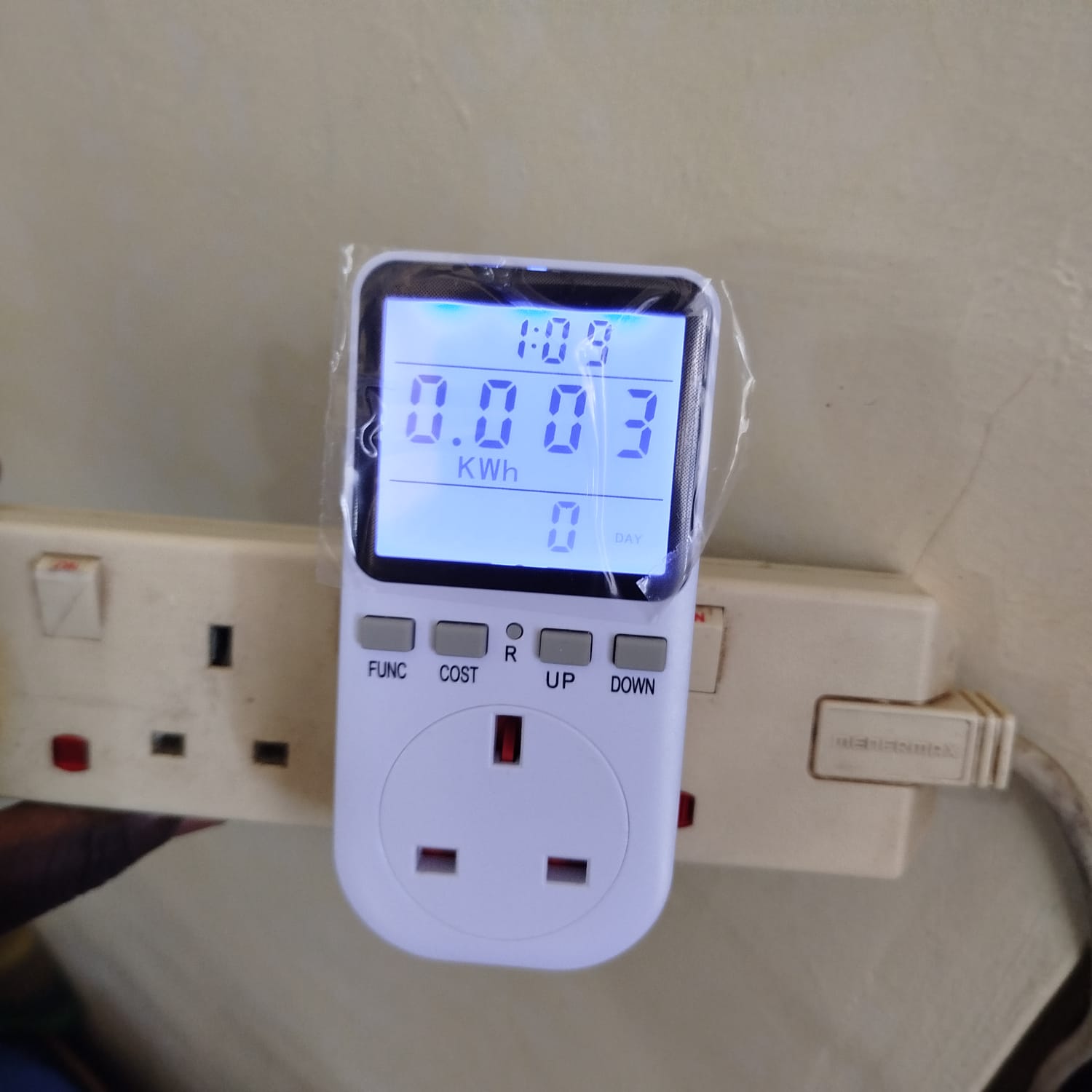 Manhua Tg44Me Meter Socket Kill A Watt Electricity Usage Monitor 6 Manhua Tg44Ne Energy Meter Voltage Wattage Current Monitor -- 16A, 3600W Uk Plug