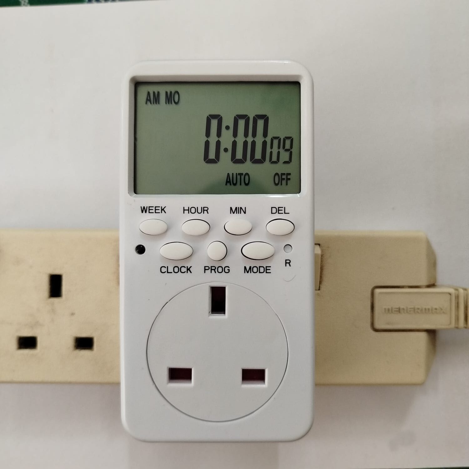 Manhua Weekly Programmable Timer Socket Switch 2 E1730924563153 The Manhua Din Rail 220Vac 25A  Programmable Timer Socket Is An Efficient Solution For Automating Electrical Sockets, Enabling Devices To Turn On And Off According To Preset Schedules. With A 25A Capacity, This Timer Socket Is Capable Of Handling High-Powered Equipment, Making It Ideal For A Range Of Applications In Residential, Commercial, And Industrial Environments. The Weekly Programming Feature Supports Up To 17 On/Off Schedules Per Day, Providing Flexibility And Convenience For Automated Device Management.