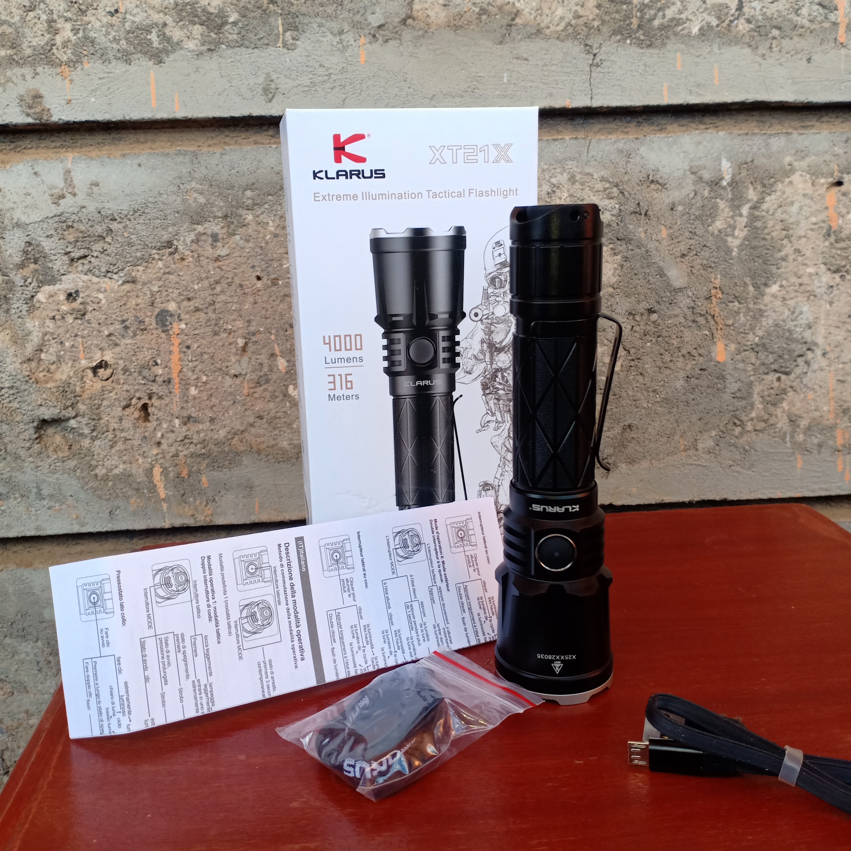 Buy-best-316m-beam-Klarus-XT21X-Rechargeable-LED-Flashlight-Torch-CREE-XHP70.2-P2-4000-Lumens-Includes-1-x-3.6V-5000mAh-21700..-5Yrs-Warranty-4-products-price-in-Kenya-Lumen-Vault-products-price-in-Kenya-Lumen-Vault