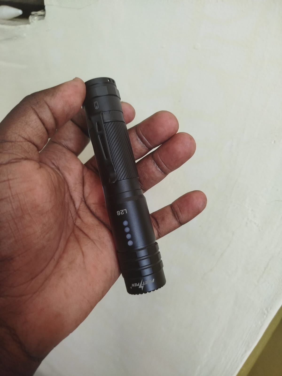 Peetpen L28 Rechargeable Flashlight – 1500 Lumen LED Torch with USB C Waterproof Long Range Beam Tactical EDC for Camping Emergency 11 Experience powerful illumination with the Peetpen L28 flashlight, featuring 1500 lumens and a 200-meter beam distance. This compact, IPX6 waterproof torch is constructed from aircraft-grade aluminium alloy, making it ideal for security, camping, and emergency situations.
🛠️Key Features: ✅ Ultra-Bright 1500 Lumens Output
✅ 200-Metre Beam Distance
✅ 5 Lighting Modes (High, Medium, Low, Strobe, SOS)
✅ Memory Mode Function
✅ Rechargeable Battery (18650 Included) with USB Charging
✅ IPX6 Waterproof rating
✅ Compact Pocket Size & Durable Aircraft-grade Aluminium Alloy Build
✅ Overheat Protection ⬇️SCROLL DOWN TO SEE DESCRIPTION⬇️