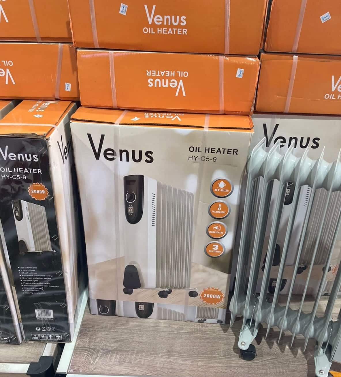 venus 2000W Silent Oil Heater – Best Indoor Room Heater for Kenya Experience consistent warmth with the Venus Oil Heater HY-C5-9 (2000W). This silent, oil-filled radiator features 9 heating fins and an adjustable thermostat for personalized comfort. Its portable design and safety features make it ideal for bedrooms, offices, and nurseries, providing gentle heat without drying the air, perfect for babies, the elderly, and pets. 🛠️Key Features:: ✅ Safe & Healthy Heat – Gentle warmth, no fumes, no dry air. ✅ Powerful 2000W Heating – Effectively warms medium to large rooms. ✅ 9 Heating Fins – Ensures even and lasting heat distribution. ✅ Adjustable Thermostat – Maintain your preferred room temperature. ✅ Silent Operation – Noise-free, ideal for sleeping areas. ✅ Portable Design – 360° caster wheels for easy movement. ✅ Safety Assured – Overheat protection for peace of mind. ✅ Sealed Oil – Never needs refilling. ⬇️SCROLL DOWN TO SEE DESCRIPTION⬇️